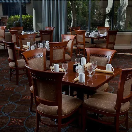 Hilton New Orleans Airport 